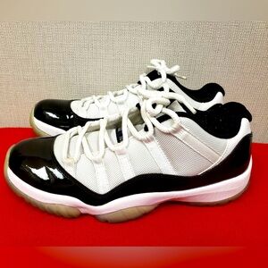Jordan 11 Low concord